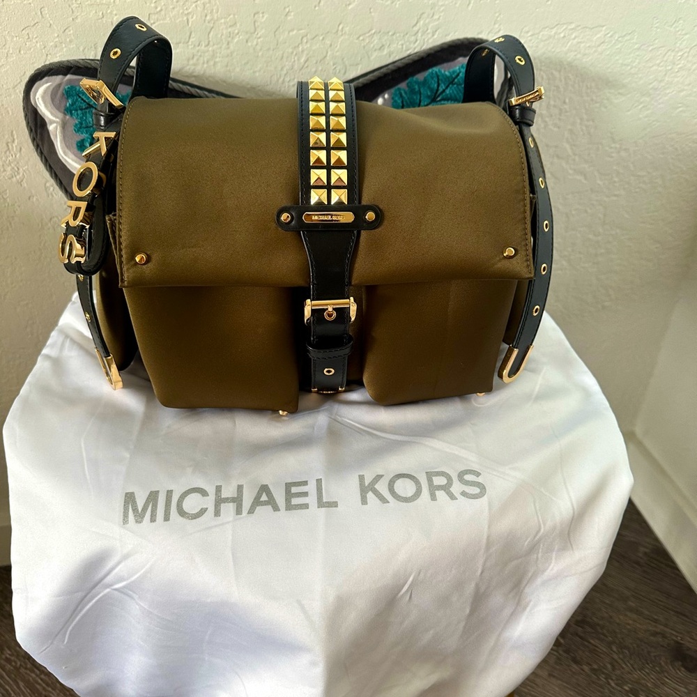 Michael Kors crossbody bag